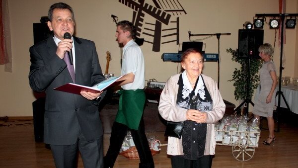 Weronika Maszewska i Kazimierz Gorlewicz podsumowują 40 lat działalności Domu Pomocy Społecznej w Kwidzynie