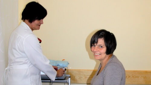 Uczestniczka Warsztatu Terapii Zajęciowej w Kwidzynie podczas rehabilitacji