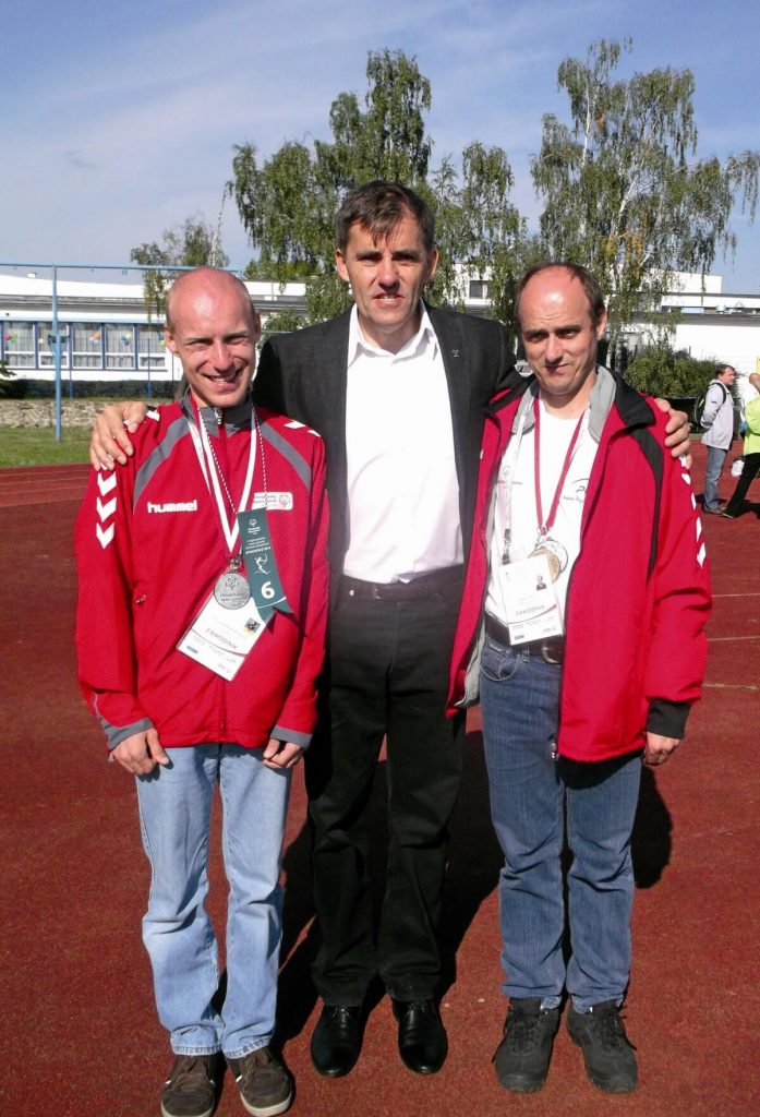 Jacek Cieśluk i Rafał Aleksandrowicz z Markiem Leśniewskim