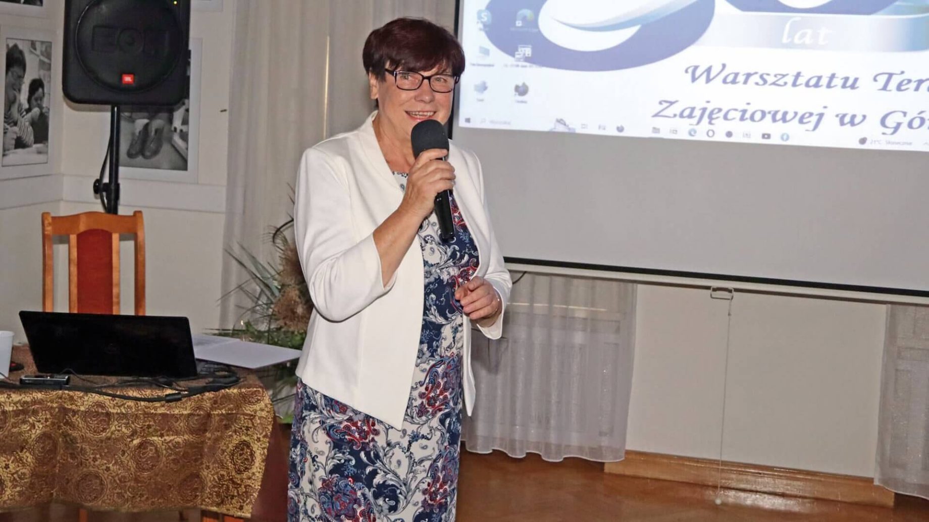Wanda Masalska-Szymanek przemawia podczas konferencji